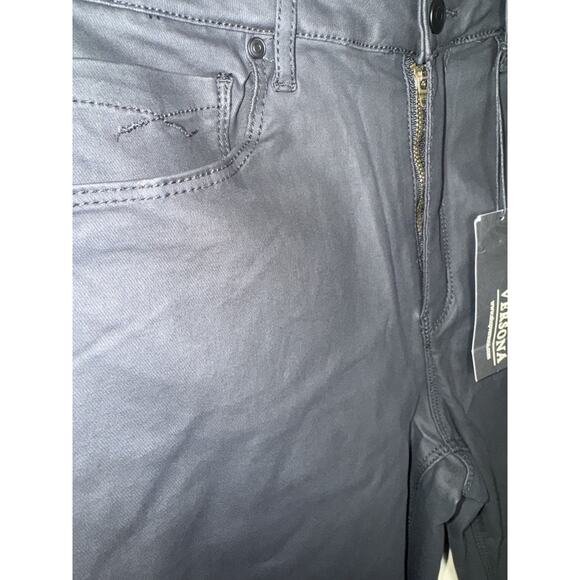 Womens Sz 8 Wax Coated Jeans Mid Rise Black Skinny Versona NWT Dressy Casual - Picture 5 of 9